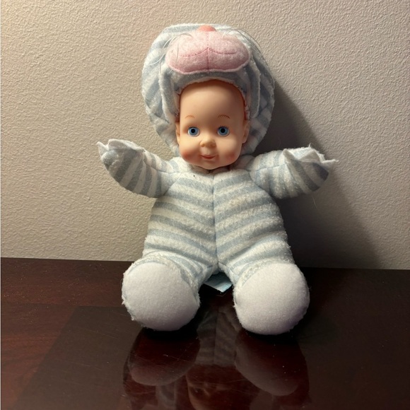 Peek a boo doll - Picture 1 of 3